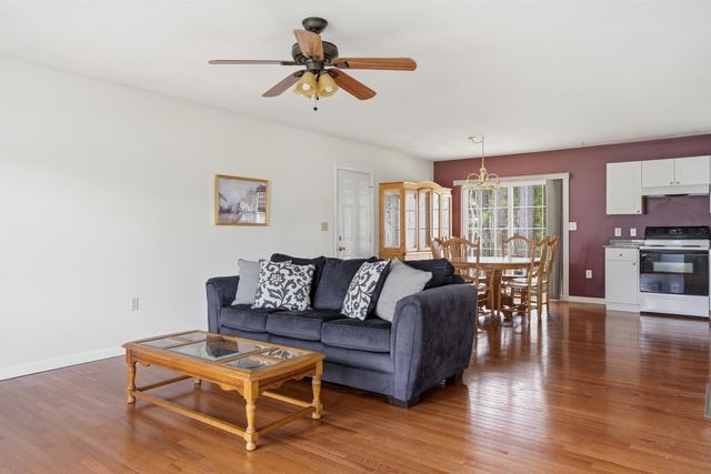 25 Independence Drive, Merrimack, NH 03054