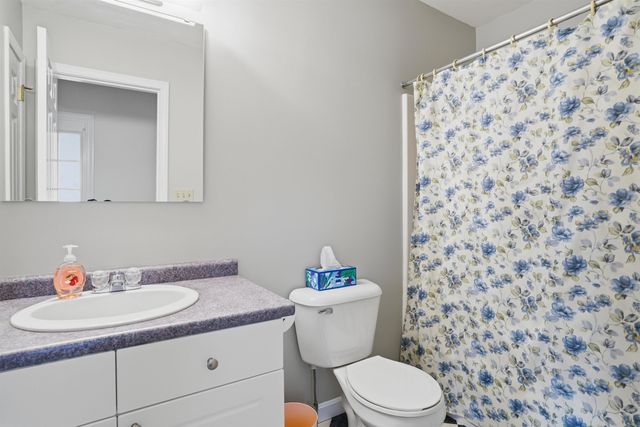 25 Independence Drive, Merrimack, NH 03054