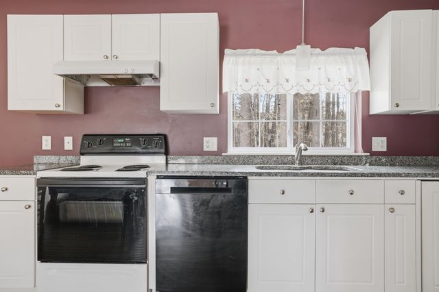 25 Independence Drive, Merrimack, NH 03054