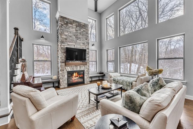 1091 Green Road, Ann Arbor, MI 48105