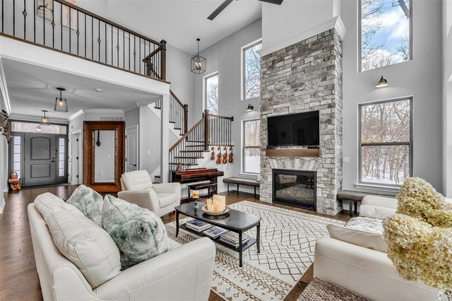 1091 Green Road, Ann Arbor, MI 48105