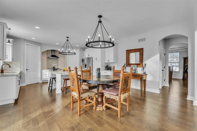 1091 Green Road, Ann Arbor, MI 48105