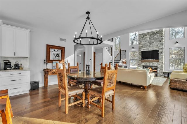 1091 Green Road, Ann Arbor, MI 48105