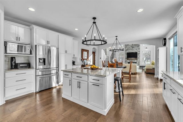 1091 Green Road, Ann Arbor, MI 48105