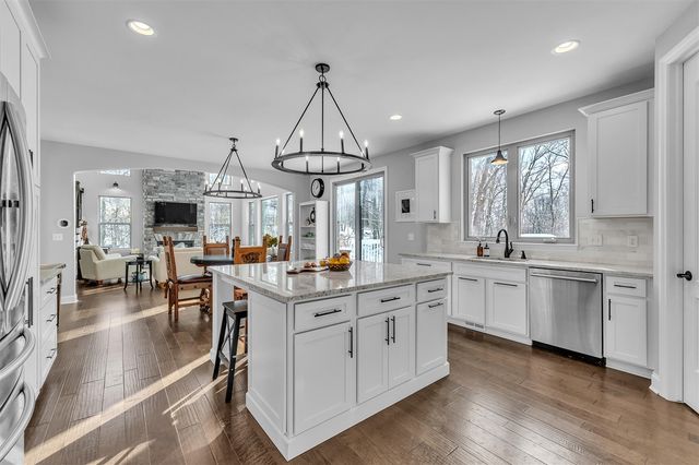 1091 Green Road, Ann Arbor, MI 48105