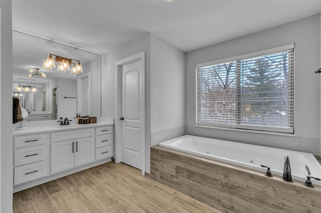 1091 Green Road, Ann Arbor, MI 48105