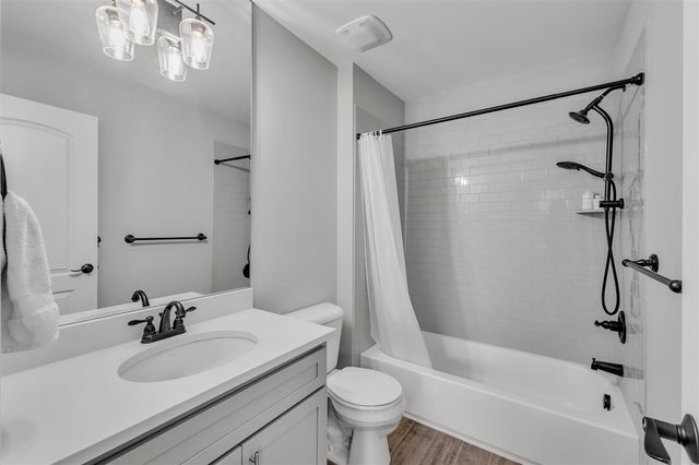 1091 Green Road, Ann Arbor, MI 48105