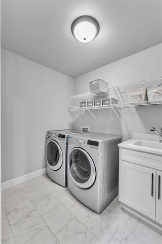 1091 Green Road, Ann Arbor, MI 48105