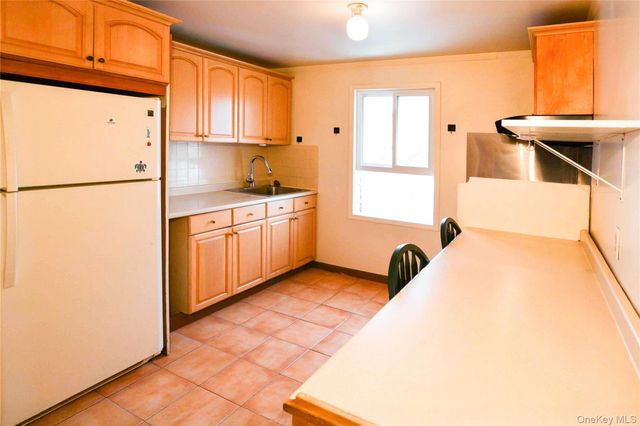 24-10 Gillmore Street 2, East Elmhurst, NY 11369