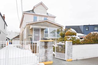 24-10 Gillmore Street 2, East Elmhurst, NY 11369