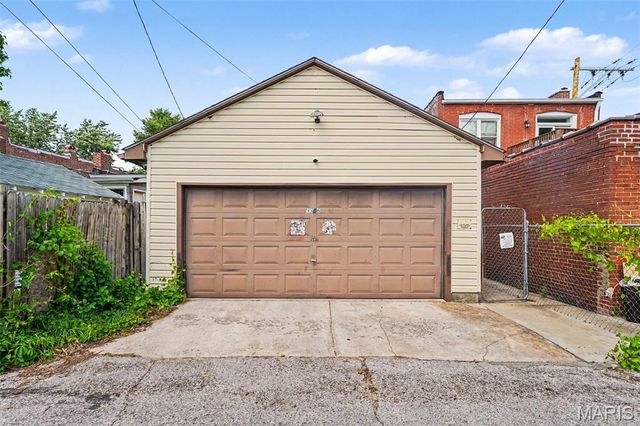 3316 Itaska Street, St Louis, MO 63111