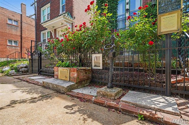 3316 Itaska Street, St Louis, MO 63111