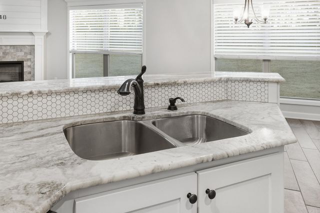 201 Creek View Drive, Austin, AR 72007