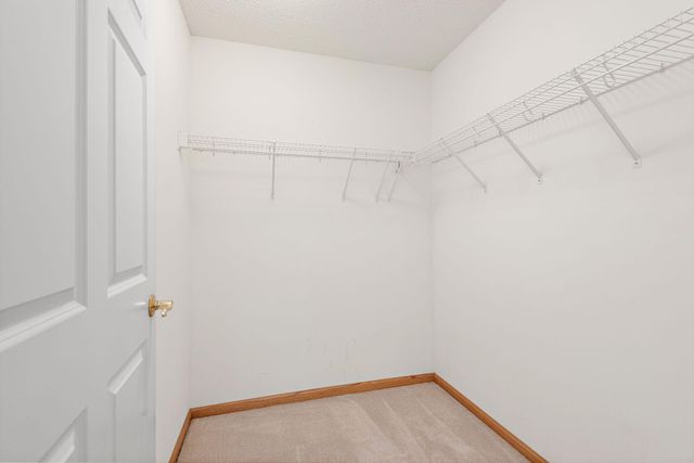 5651 Lambert Avenue NE, Albertville, MN 55301