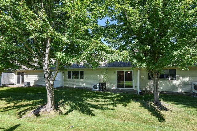 5651 Lambert Avenue NE, Albertville, MN 55301