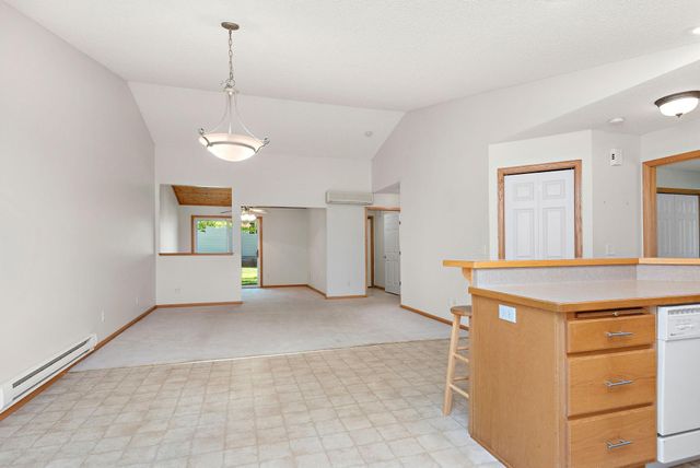 5651 Lambert Avenue NE, Albertville, MN 55301