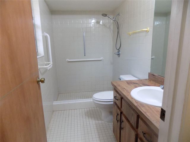 4408 44 PLACE NW, Gainesville, FL 32606