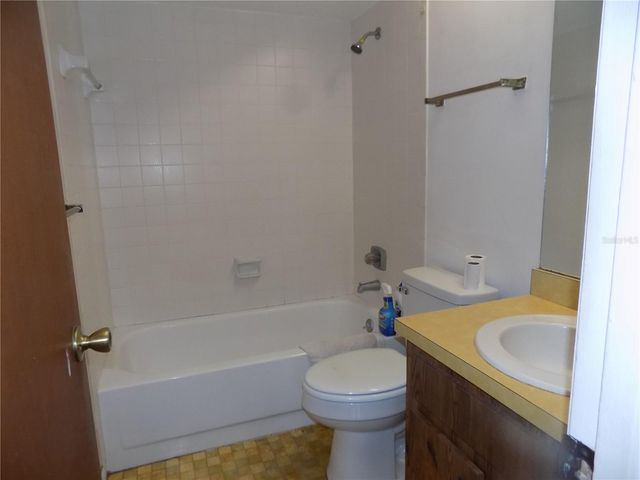 4408 44 PLACE NW, Gainesville, FL 32606