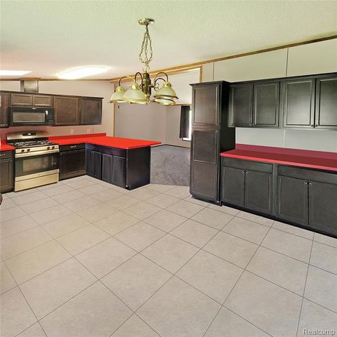 35420 Grant Street, Romulus, MI 48174