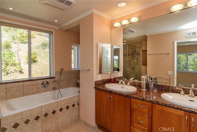 7019 Woodstone Place, West Hills, CA 91307