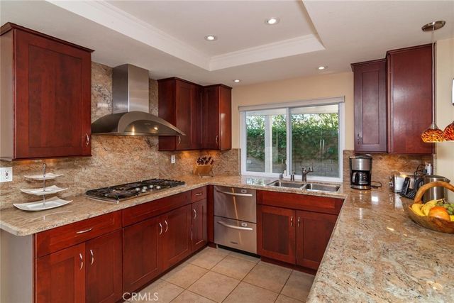 7019 Woodstone Place, West Hills, CA 91307