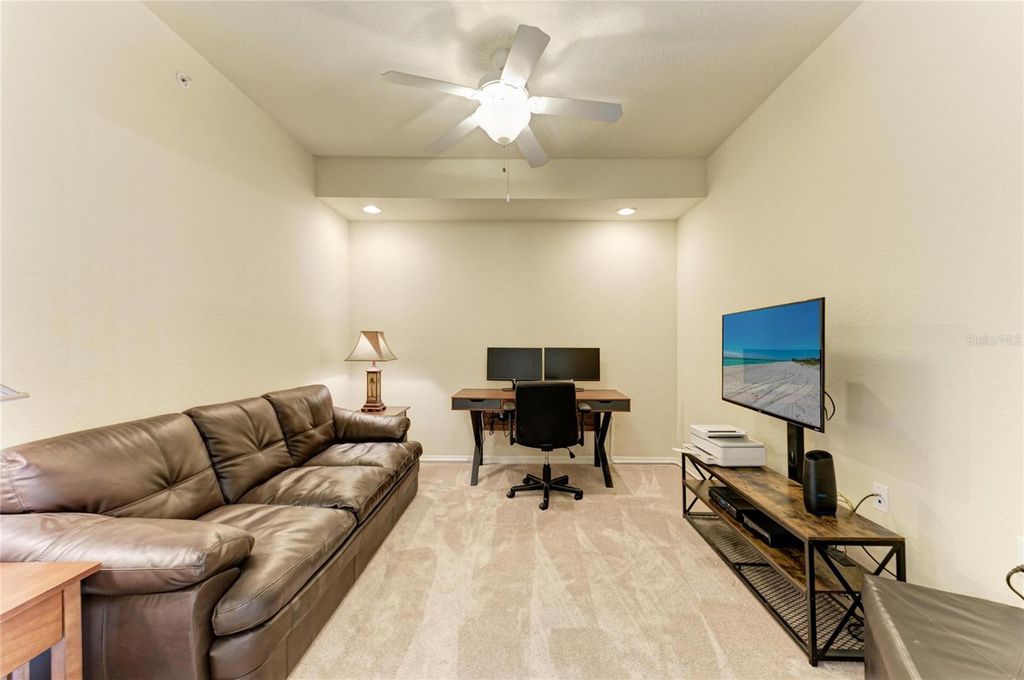 Image 32 of property listing at 7305 RIVER HAMMOCK DRIVE 102, Bradenton, FL 34212