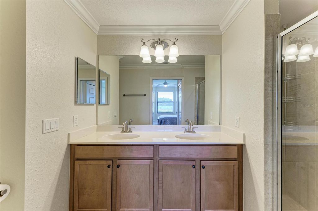 Image 48 of property listing at 7305 RIVER HAMMOCK DRIVE 102, Bradenton, FL 34212
