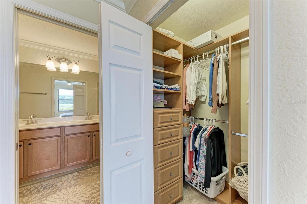 Image 49 of property listing at 7305 RIVER HAMMOCK DRIVE 102, Bradenton, FL 34212