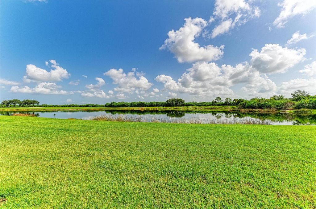 Image 53 of property listing at 7305 RIVER HAMMOCK DRIVE 102, Bradenton, FL 34212