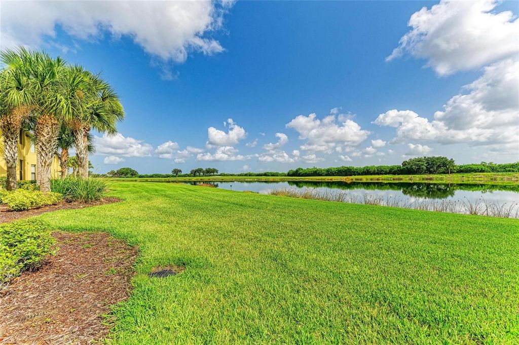 Image 54 of property listing at 7305 RIVER HAMMOCK DRIVE 102, Bradenton, FL 34212
