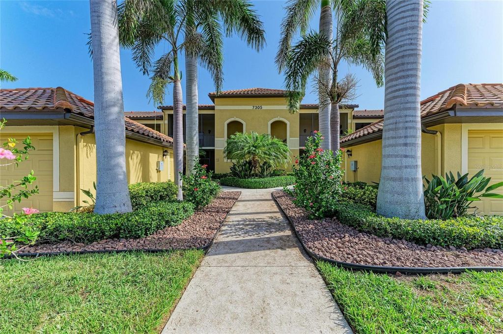 Image 55 of property listing at 7305 RIVER HAMMOCK DRIVE 102, Bradenton, FL 34212