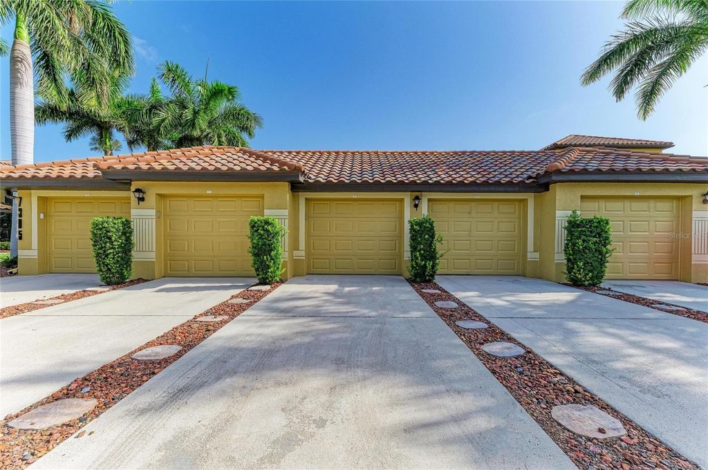 Image 60 of property listing at 7305 RIVER HAMMOCK DRIVE 102, Bradenton, FL 34212