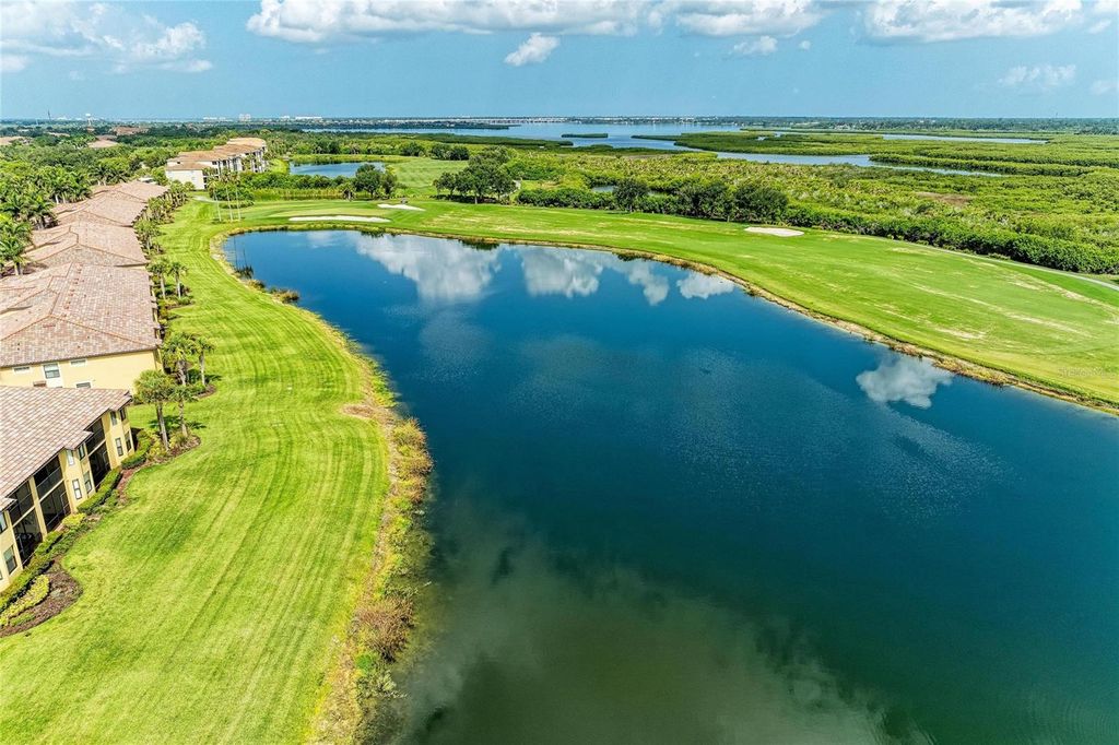 Image 7 of property listing at 7305 RIVER HAMMOCK DRIVE 102, Bradenton, FL 34212