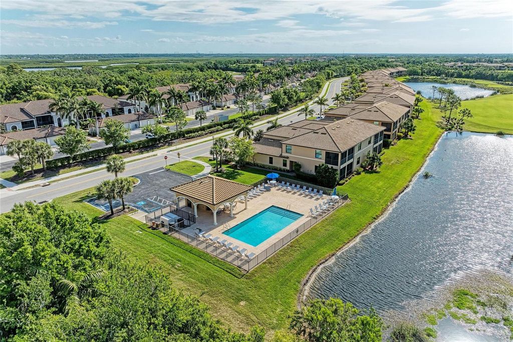 Image 61 of property listing at 7305 RIVER HAMMOCK DRIVE 102, Bradenton, FL 34212