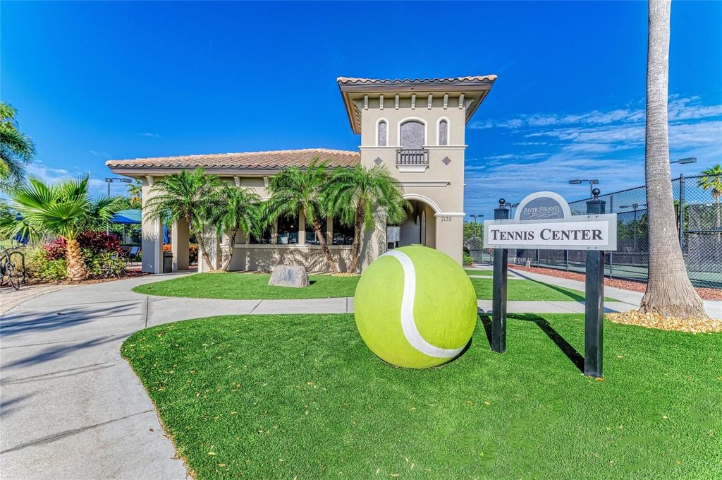 Image 66 of property listing at 7305 RIVER HAMMOCK DRIVE 102, Bradenton, FL 34212