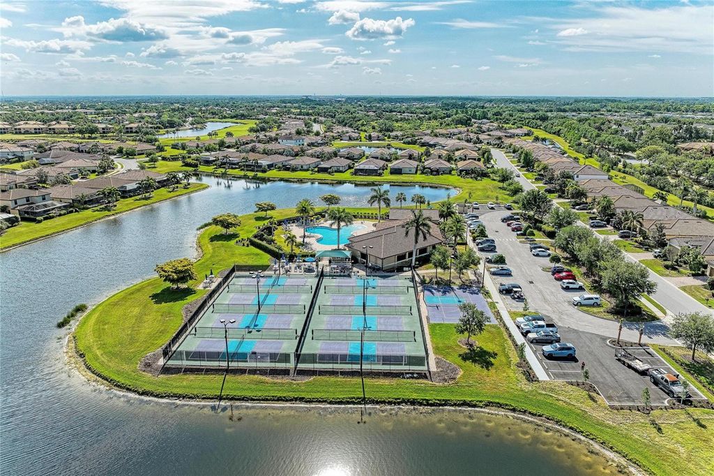 Image 78 of property listing at 7305 RIVER HAMMOCK DRIVE 102, Bradenton, FL 34212