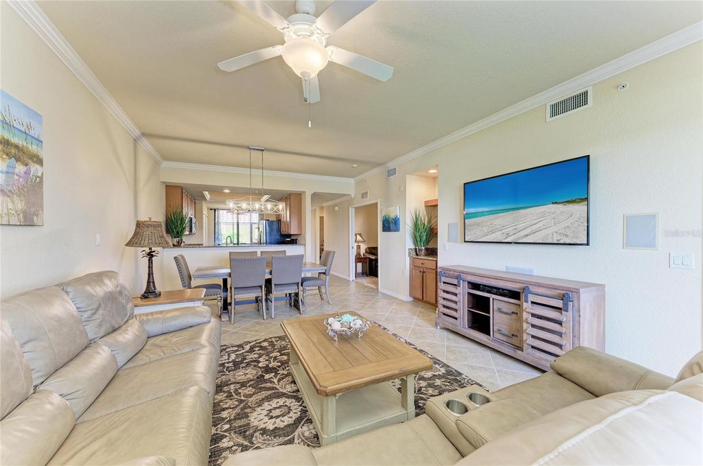 Image 9 of property listing at 7305 RIVER HAMMOCK DRIVE 102, Bradenton, FL 34212