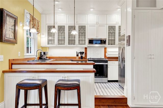 520 E Bryan Street, Savannah, GA 31401