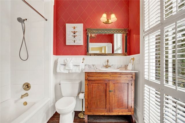 520 E Bryan Street, Savannah, GA 31401