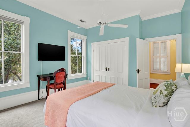 520 E Bryan Street, Savannah, GA 31401