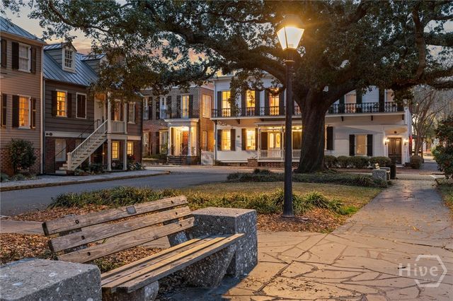 520 E Bryan Street, Savannah, GA 31401