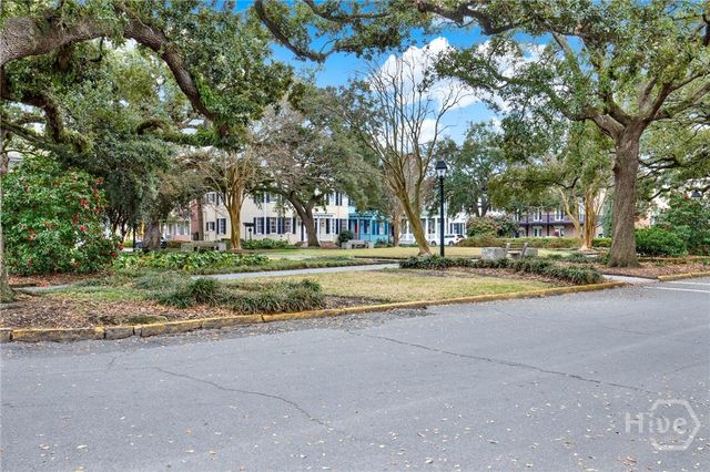 520 E Bryan Street, Savannah, GA 31401