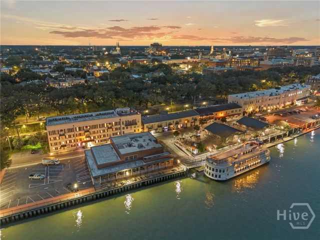 520 E Bryan Street, Savannah, GA 31401