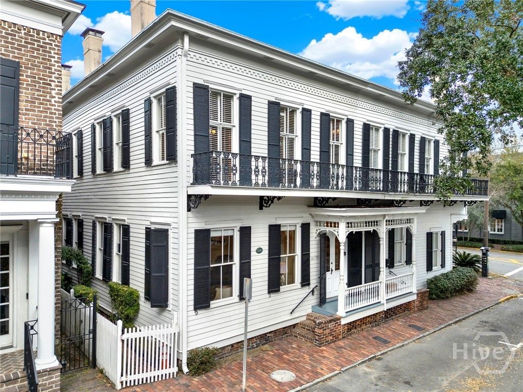 520 E Bryan Street, Savannah, GA 31401