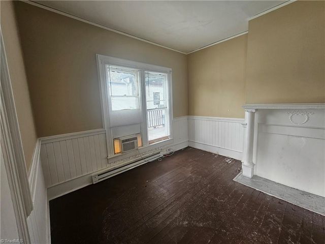 607 Summit Avenue, Greensboro, NC 27405