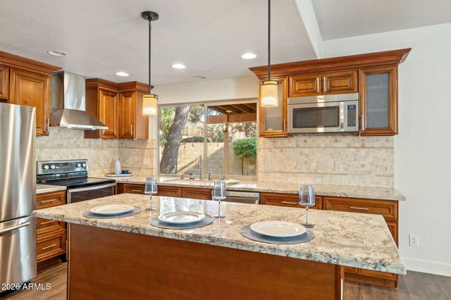 9145 E JENAN Drive, Scottsdale, AZ 85260