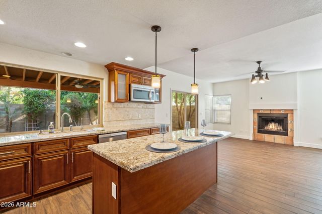 9145 E JENAN Drive, Scottsdale, AZ 85260