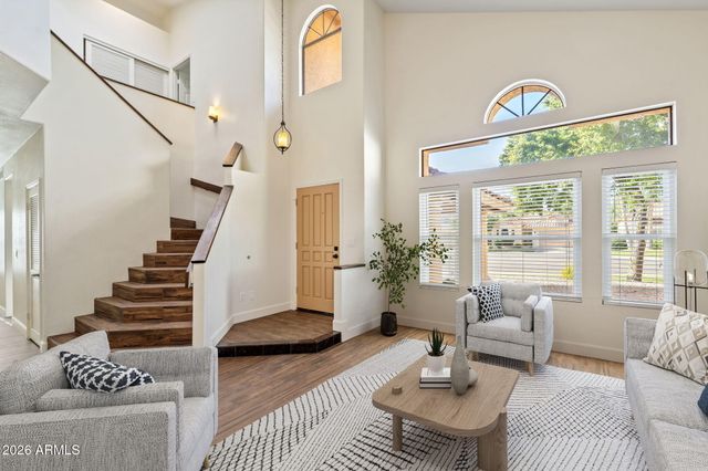 9145 E JENAN Drive, Scottsdale, AZ 85260