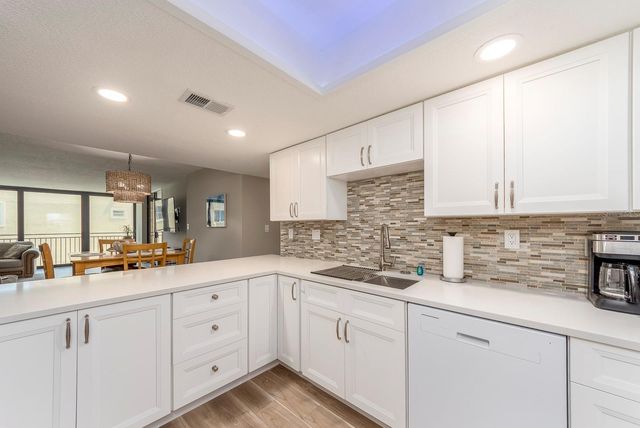 1390 GULF BOULEVARD 804, Clearwater Beach, FL 33767