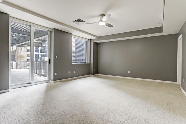 914 Main St Street 2104, Houston, TX 77002